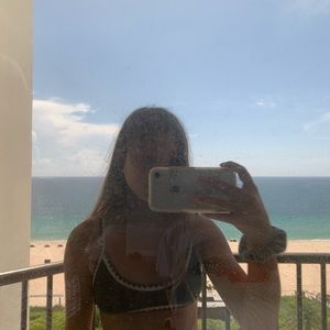 Meet your Posher, Leah